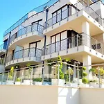Forest Hill Hotel *