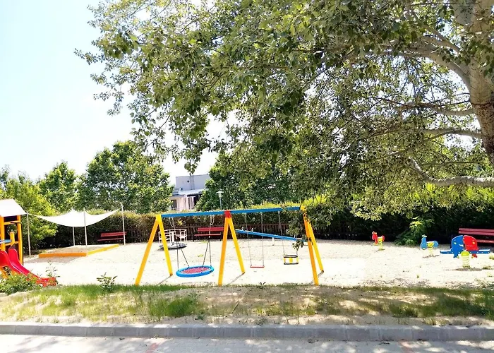 Отель Forest Hill *