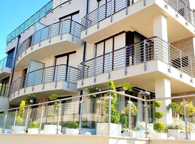 Forest Hill Hotell *